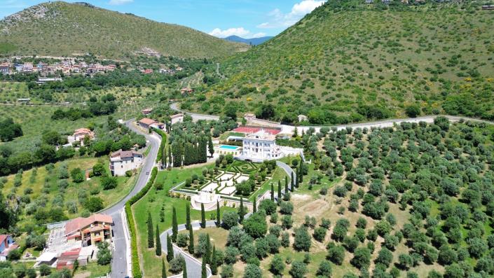 Image No.3-5 Bed Mansion for sale