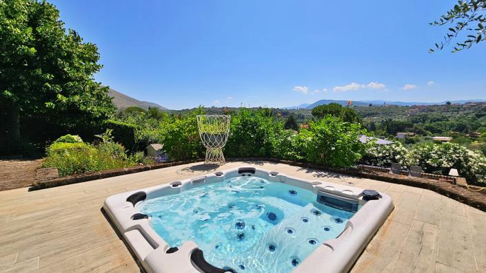 Image No.35-5 Bed Country Property for sale