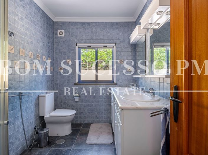 Image No.26-4 Bed House for sale