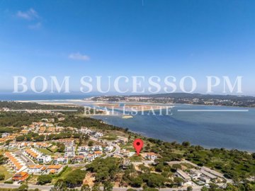 id138d9e01-0000-0500-0000-000015d0b2b8