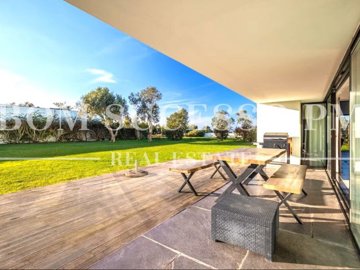 id0343a701-0000-0500-0000-00001699f8e3