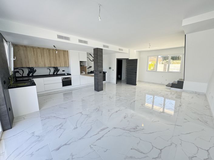 Image No.6-Villa de 4 chambres à vendre à Los Balcones