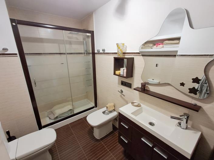 Image No.11-3 Bed Apartment for sale