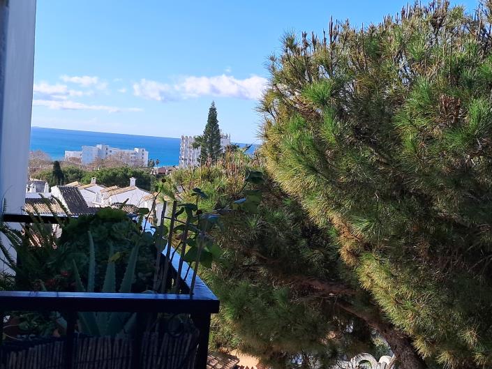 Image No.17-3 Bed Apartment for sale