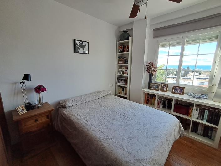 Image No.25-3 Bed Apartment for sale