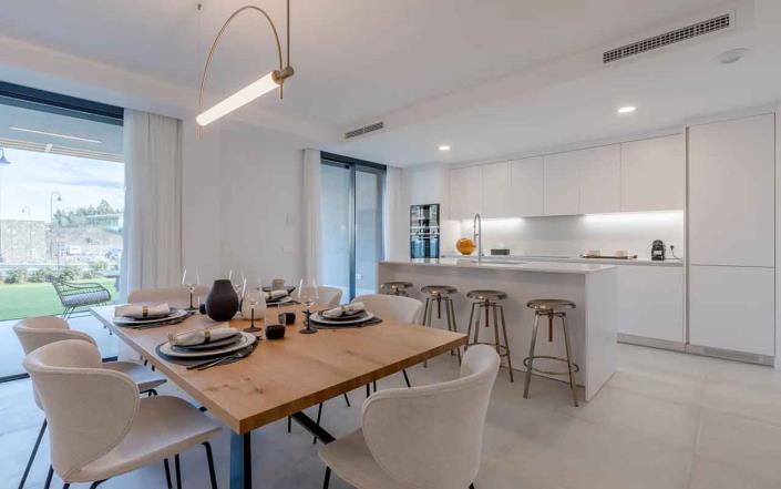 Image No.4-3 Bed Townhouse for sale