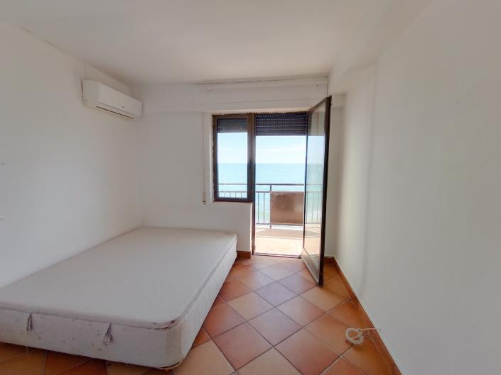 Image No.16-3 Bed Semi-Detached for sale