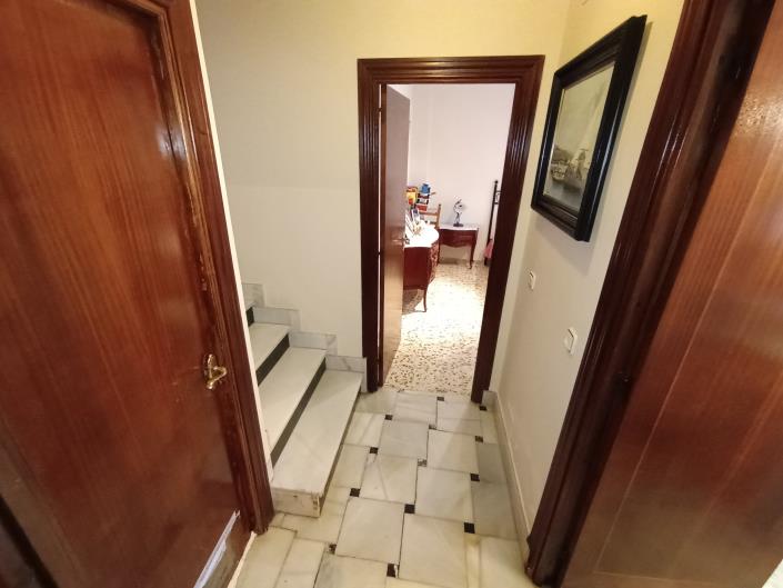 Image No.15-6 Bed Villa / Detached for sale