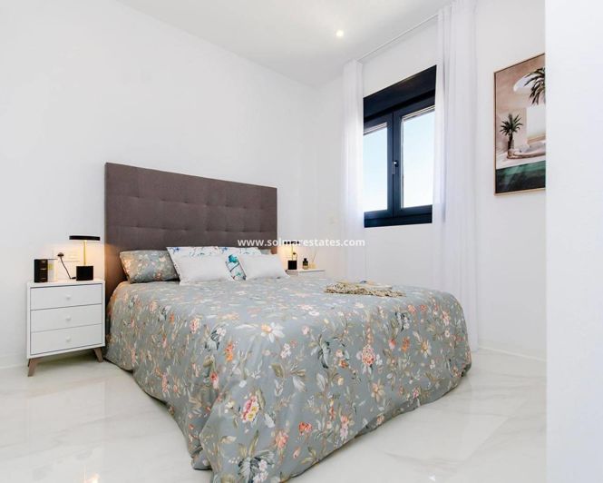 Image No.25-3 Bed Villa for sale