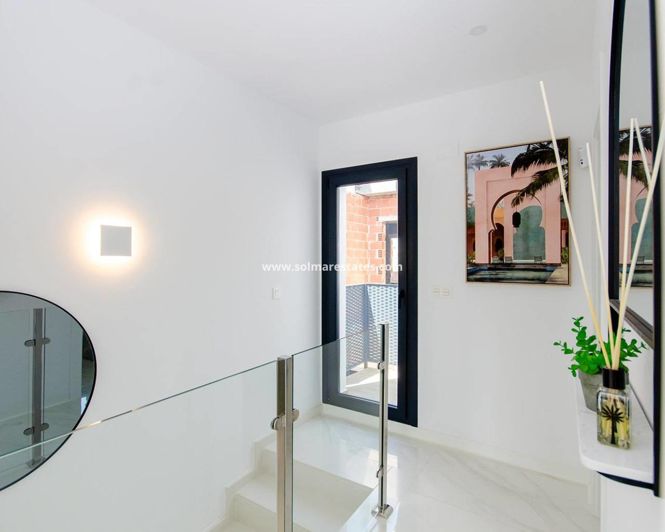 Image No.37-3 Bed Villa for sale