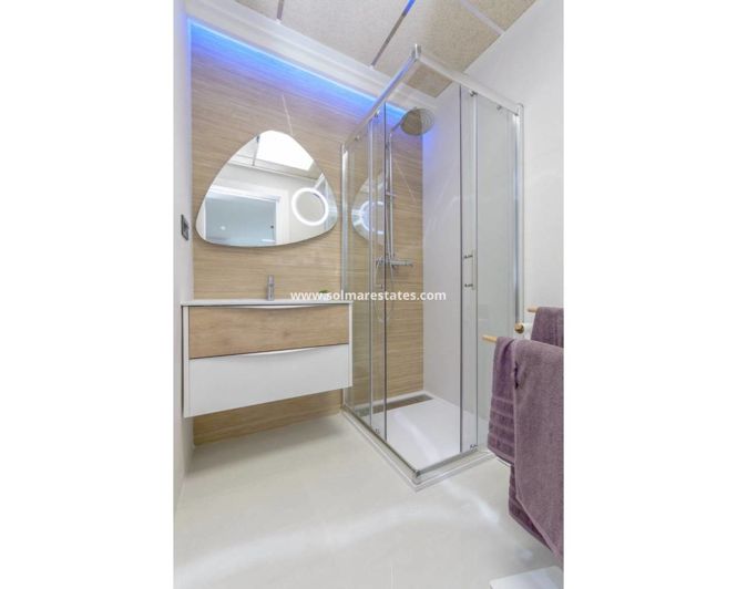 Image No.18-2 Bed Apartment for sale