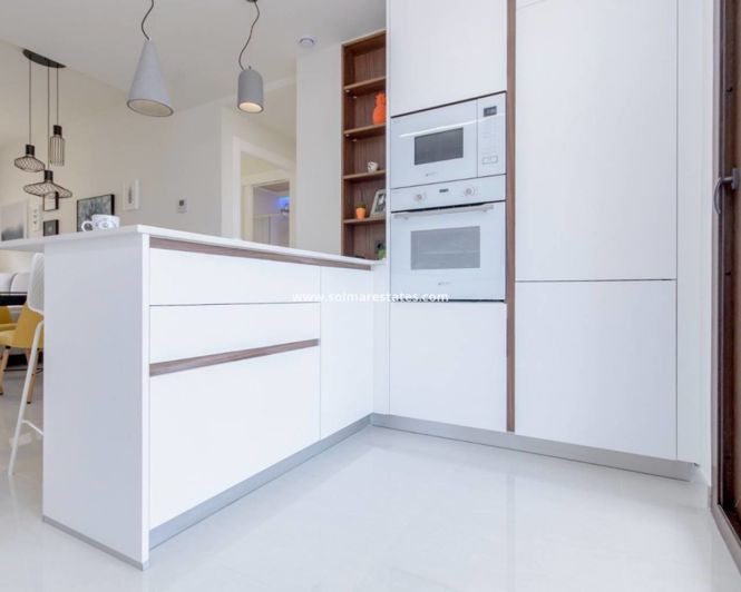 Image No.6-2 Bed Apartment for sale