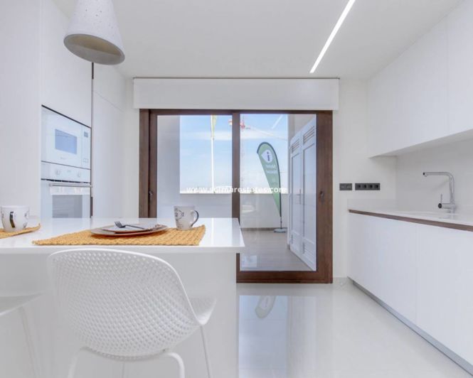 Image No.9-2 Bed Apartment for sale