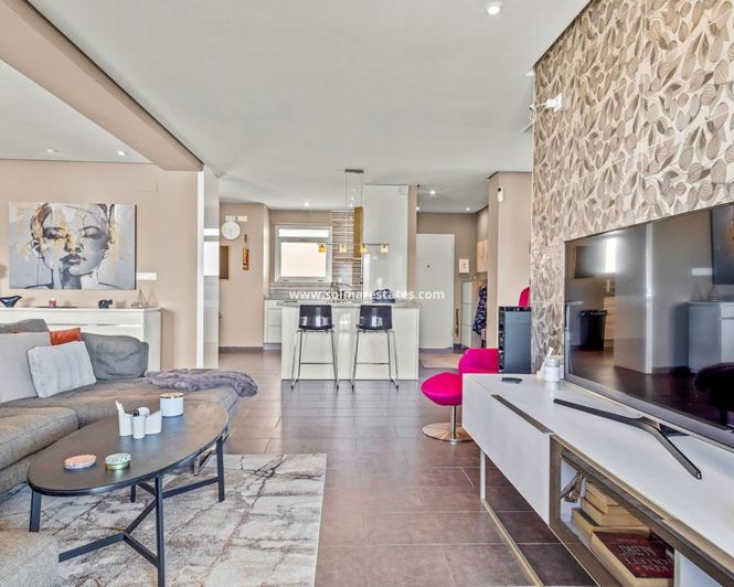 Image No.4-4 Bed Apartment for sale