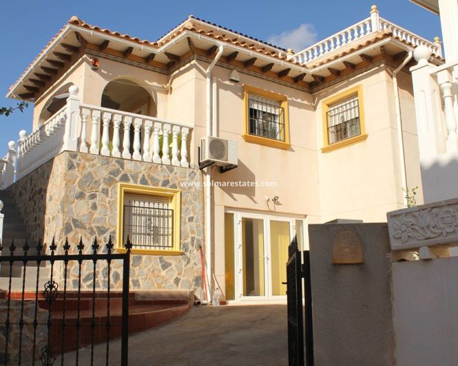 Image No.37-5 Bed Villa for sale
