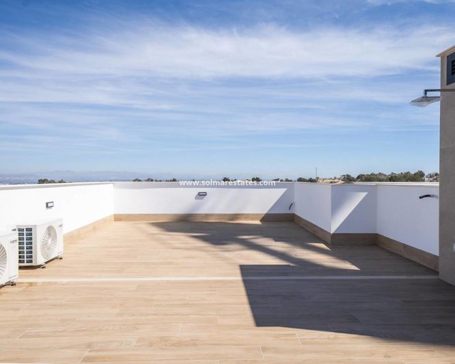 Image No.27-3 Bed Villa for sale