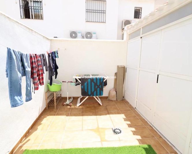 Image No.14-2 Bed Townhouse for sale