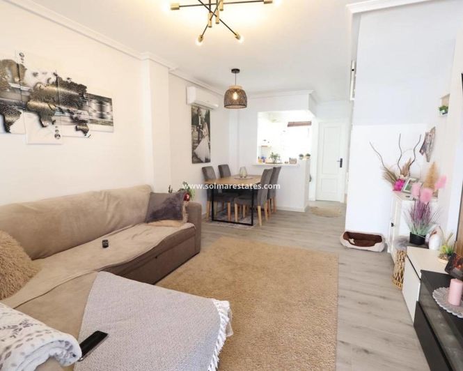 Image No.8-2 Bed Townhouse for sale