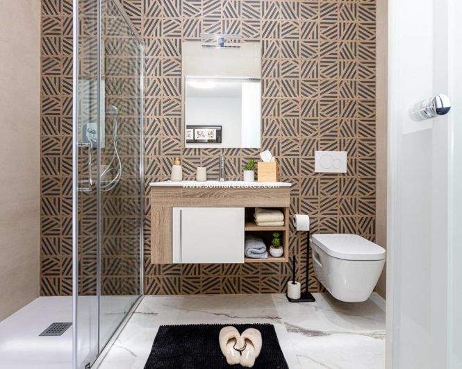 Image No.21-2 Bed Apartment for sale