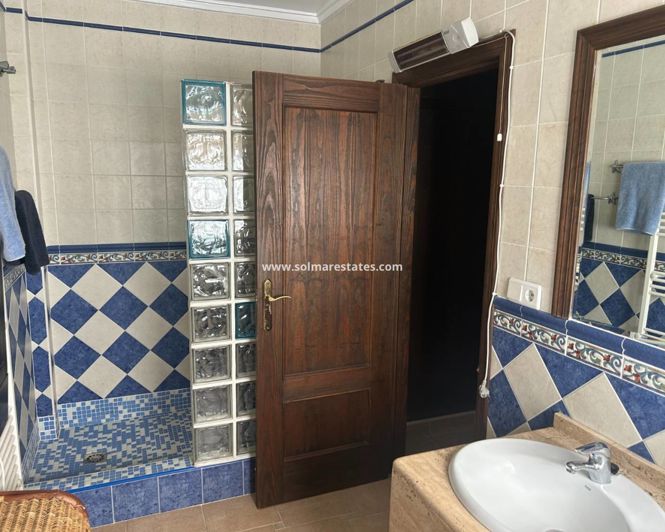 Image No.39-3 Bed Villa for sale