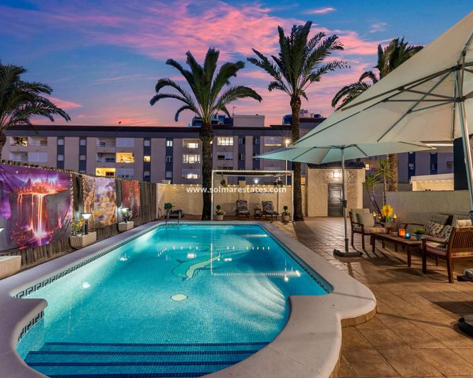 Image No.38-4 Bed Villa for sale