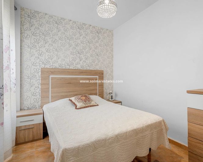 Image No.17-2 Bed Apartment for sale