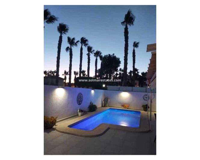 Image No.2-Villa de 3 chambres à vendre à Villamartin