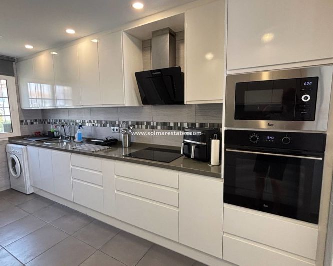 Image No.5-Villa de 3 chambres à vendre à Villamartin