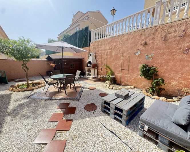 Image No.3-Villa de 4 chambres à vendre à Villamartin