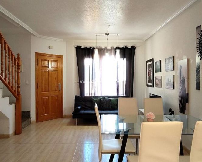 Image No.14-3 Bed Townhouse for sale