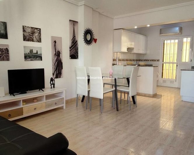 Image No.8-3 Bed Townhouse for sale