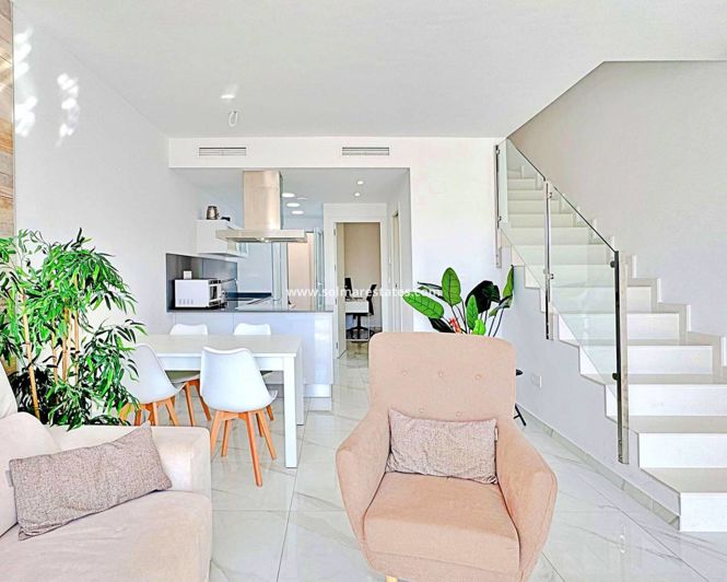 Image No.9-3 Bed Townhouse for sale