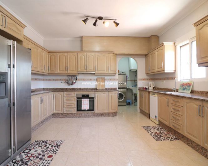 Image No.12-3 Bed Villa for sale