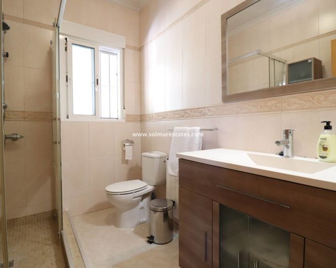 Image No.18-3 Bed Villa for sale