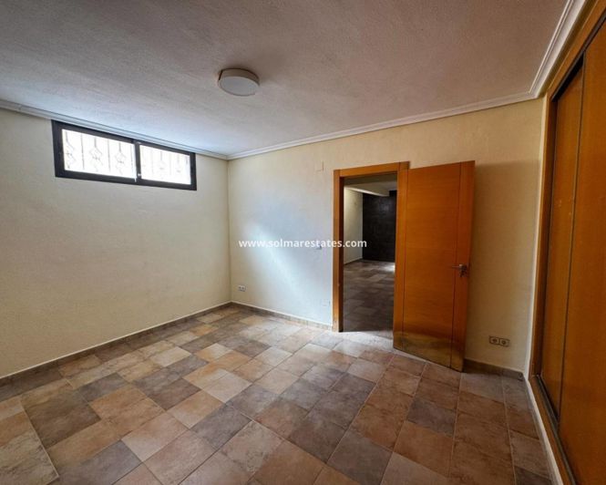 Image No.18-Villa de 4 chambres à vendre à Villamartin