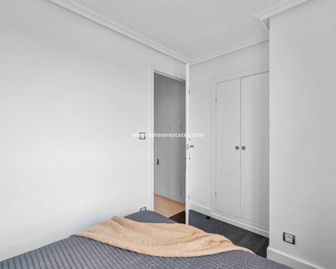 Image No.19-3 Bed Apartment for sale