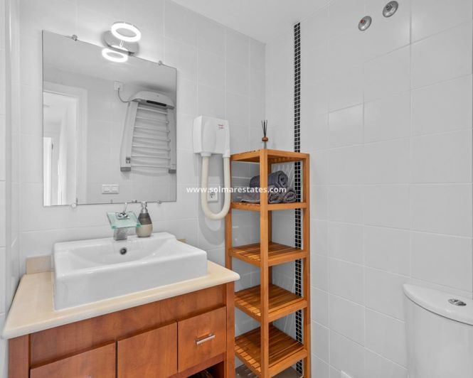 Image No.20-3 Bed Apartment for sale