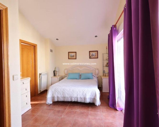 Image No.16-Villa de 4 chambres à vendre à Playa Flamenca