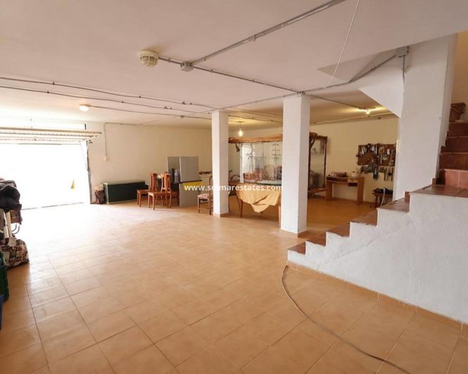 Image No.29-Villa de 4 chambres à vendre à Playa Flamenca