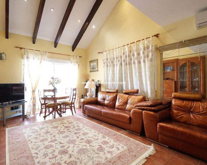 Image No.6-Villa de 4 chambres à vendre à Playa Flamenca