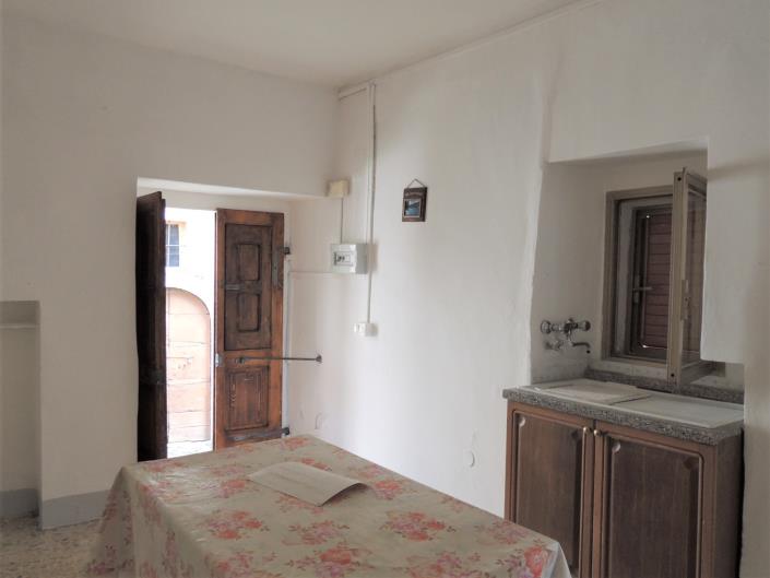 Image No.17-2 Bed House for sale