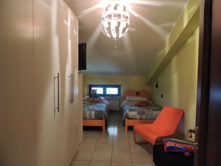 Image No.28-5 Bed Villa for sale