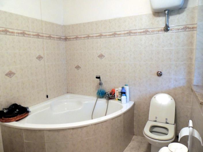 Image No.14-5 Bed Villa / Detached for sale