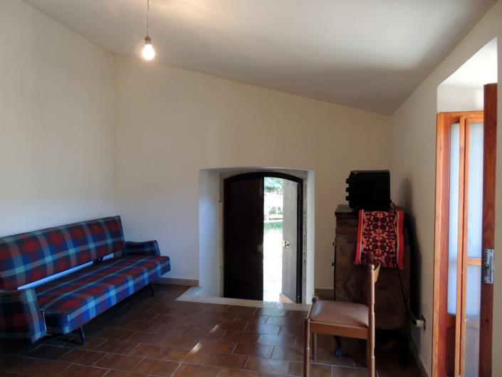 Image No.24-Maison de campagne de 3 chambres à vendre à Navelli