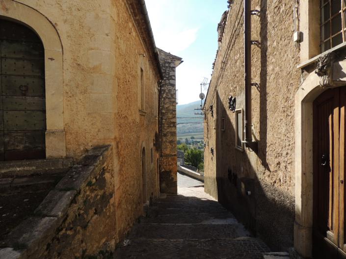 Image No.4-Maison de campagne de 3 chambres à vendre à Navelli
