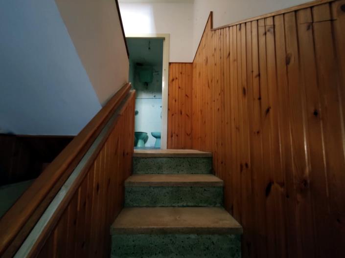 Image No.13-2 Bed House for sale