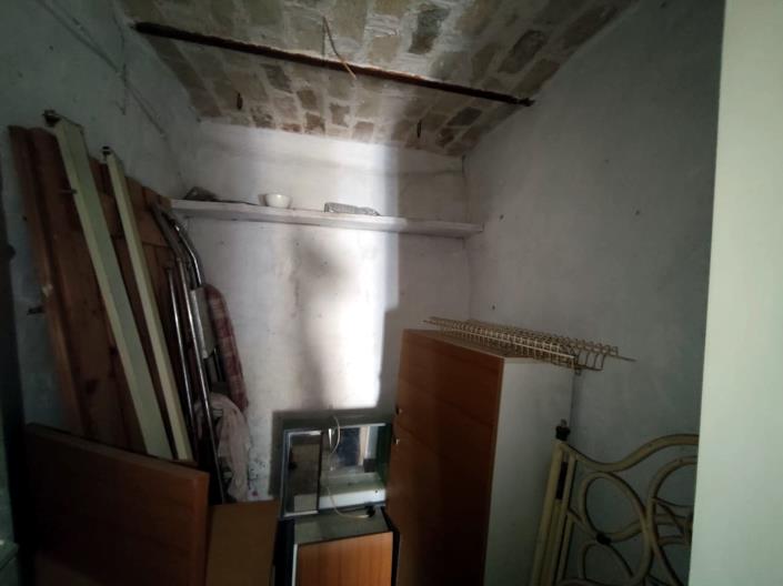 Image No.18-2 Bed House for sale