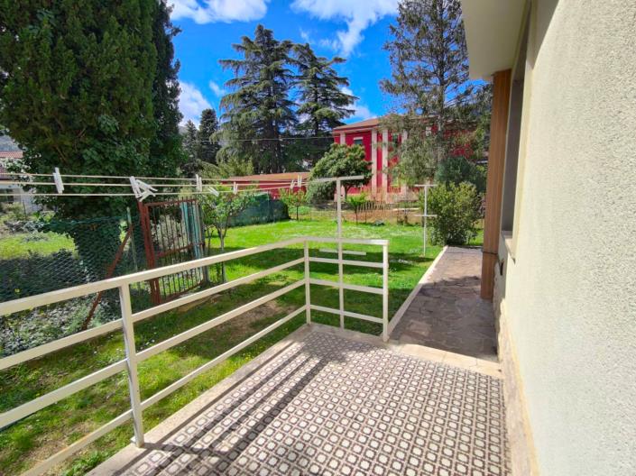 Image No.4-5 Bed Villa / Detached for sale