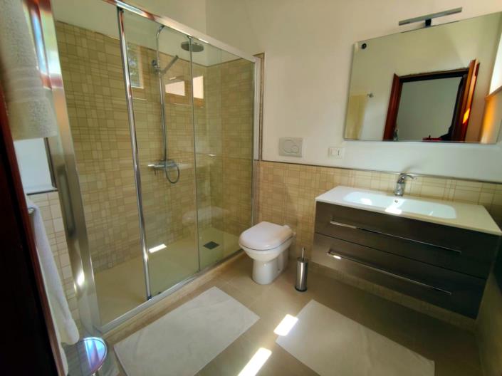 Image No.26-5 Bed Villa / Detached for sale