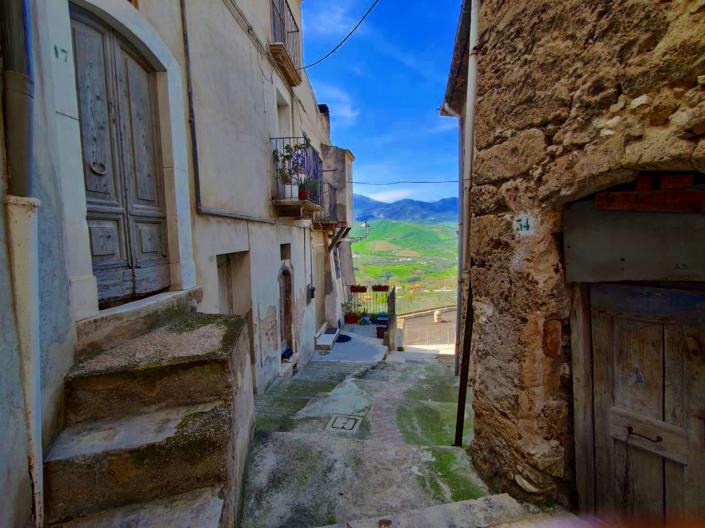 Image No.2-3 Bed House/Villa for sale